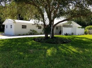 607 61st St NW, Bradenton, FL 34209