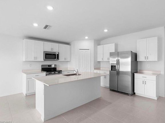 3rd image of 17281 Cantu Ct