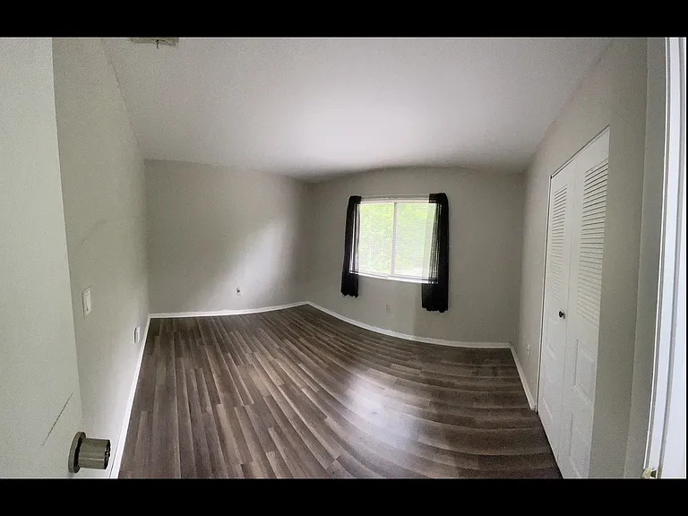 1403 Mackay Ave SE — Photo 8