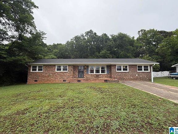 5th image of 6201 Spruce Dr