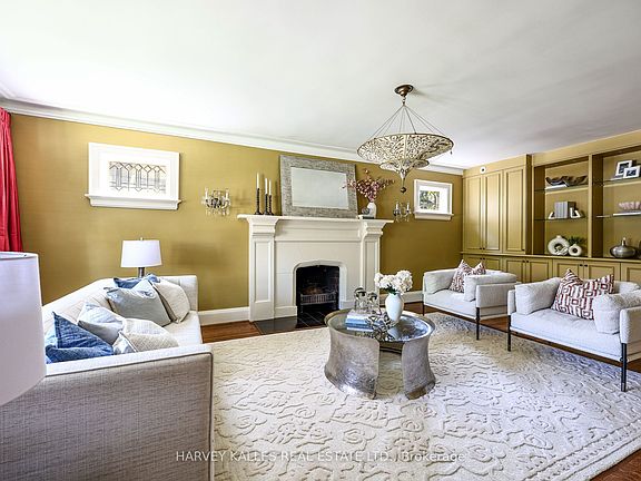 5th image of 127 Strathallan Blvd