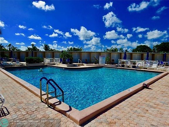 2nd image of 2261 NE 67th St APT 1831