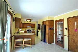 3rd image of 2802 Yost Blvd
