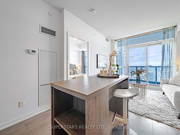 3rd image of 56 Forest Manor Rd #2008