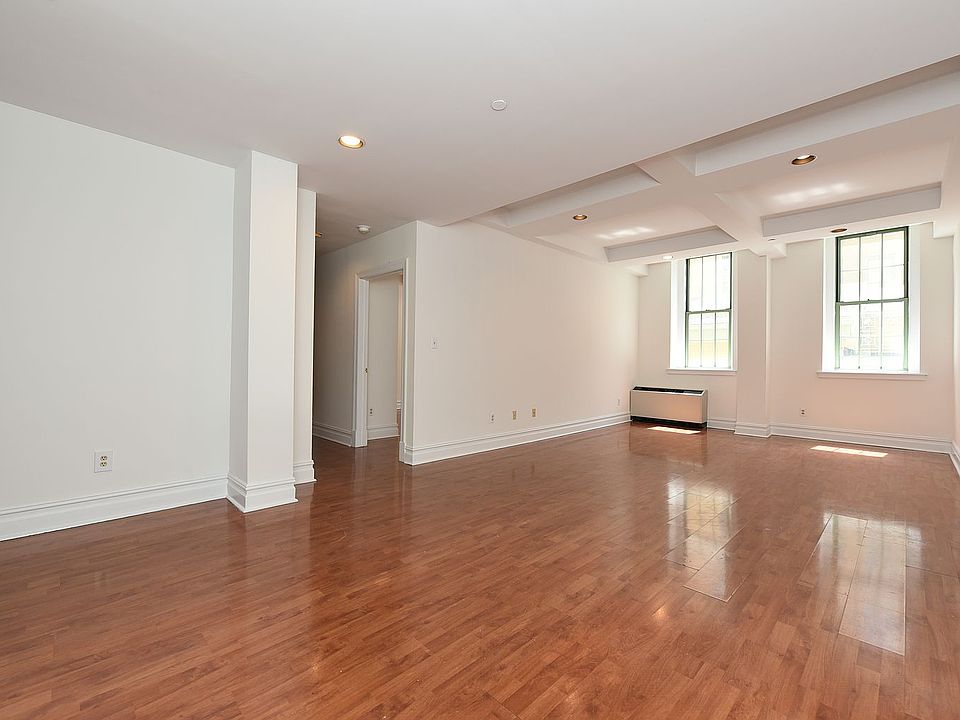 1st image of 4502 Ditmars Blvd #112