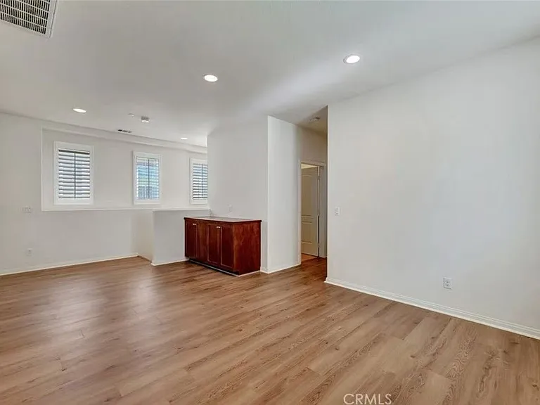 8616 Stoneside Dr — Photo 4