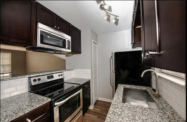 1507 Mingo Rd — Photo 5