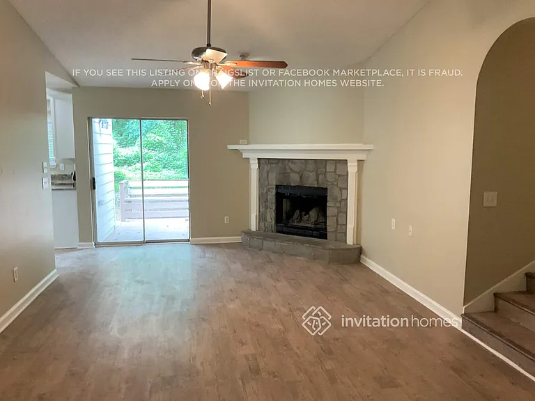 724 Russell Ridge Rd — Photo 4