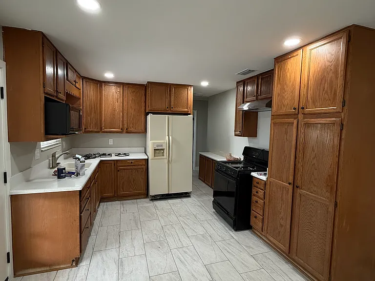 9342 Hastings Blvd — Photo 9