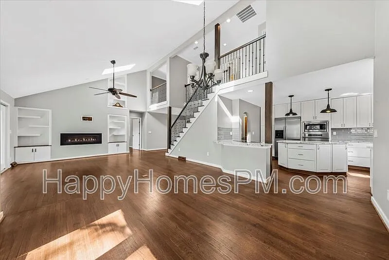 3 bed, 2.5 bath, 1788 sqft, $3,500 — Photo 3