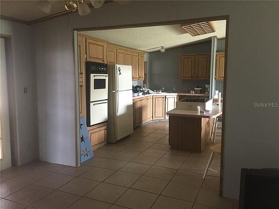 5th image of 423 Lagoon Ct