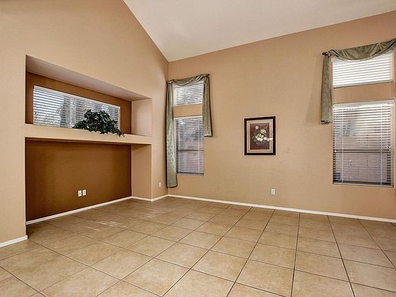 3rd image of 17073 W Aberdeen Dr