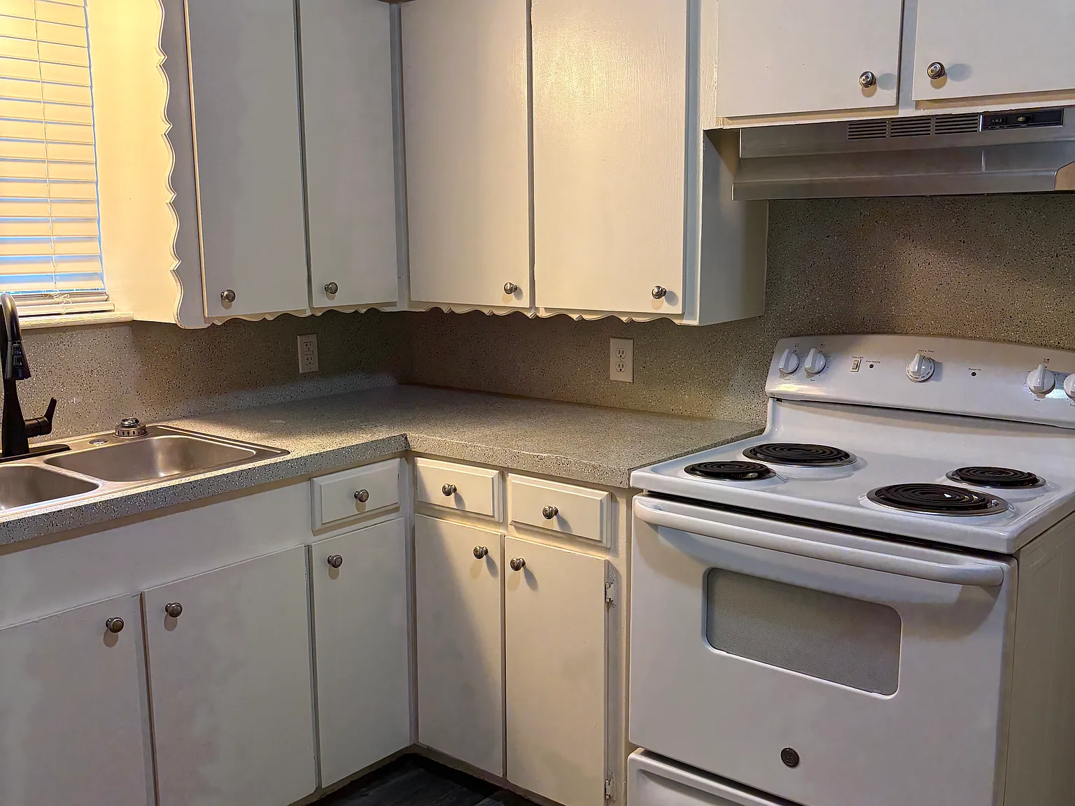 2 bed, 780 sqft, $895 — Photo 4