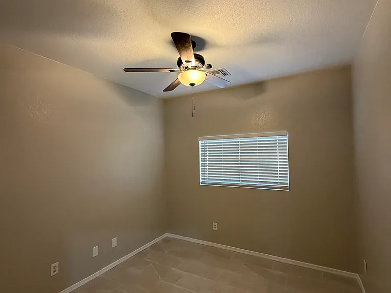 597 W Vekol Ct — Photo 9