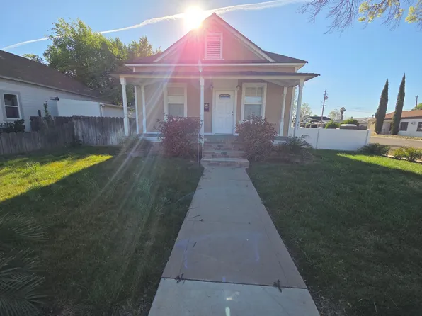 407 6th St, Gustine, CA 95322