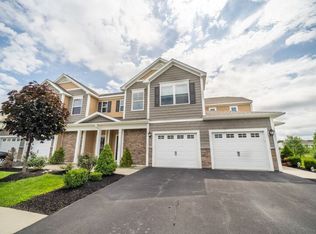 19 Stacey Ct, Cohoes, NY 12047