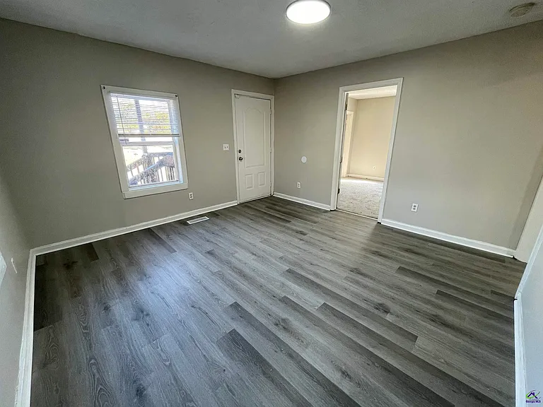 1235 Boone St — Photo 8