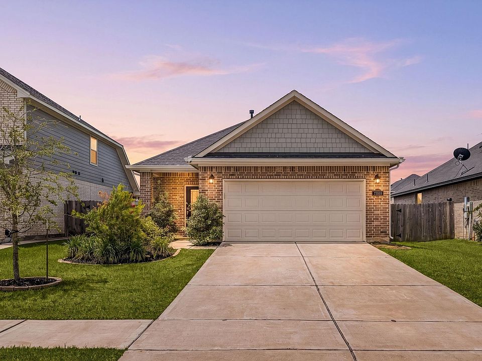 1st image of 31343 Horseshoe Meadow Bend Ln