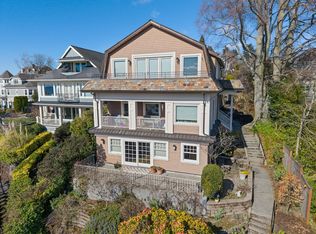 604 W Kinnear Pl, Seattle, WA 98119