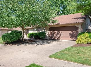 10799 Meadow Trl, Strongsville, OH 44149