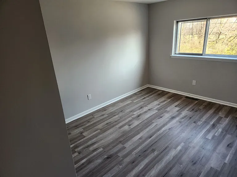 419 Homestead Rd — Photo 8
