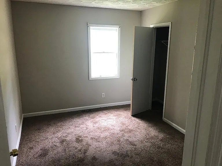 2nd image of 503 Circus St