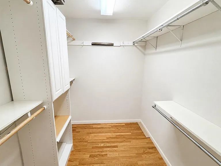 1819 Hanbury Ct — Photo 16