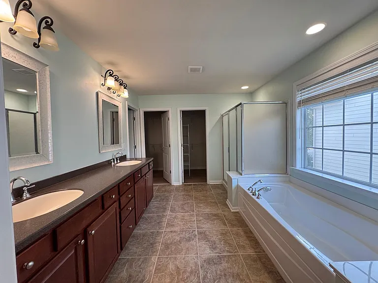 104 Lyric Ct — Photo 16