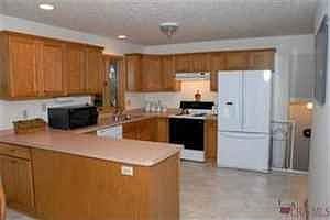 2nd image of 40 Lorrie Ln