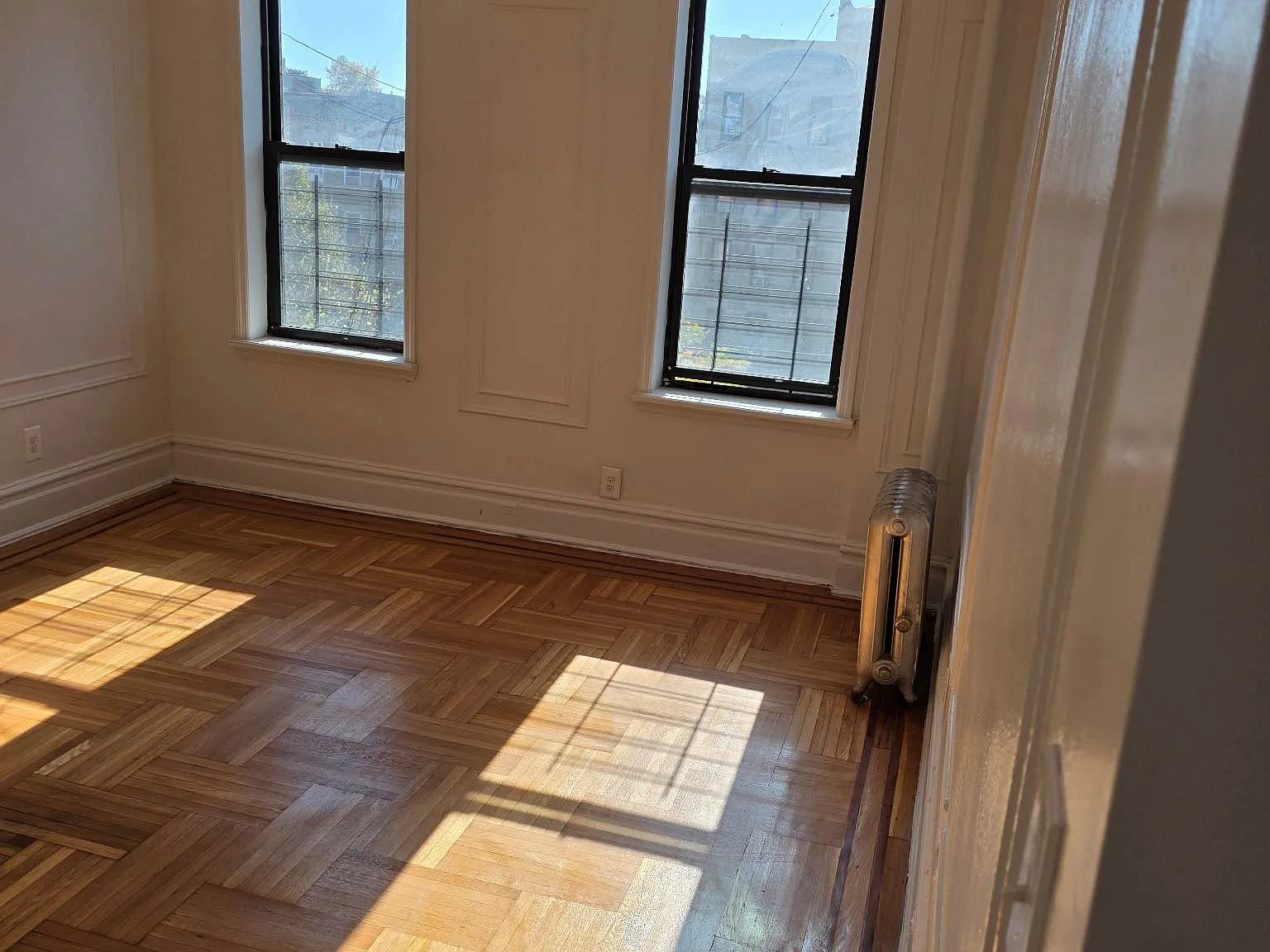 227 Linden Boulevard — Photo 2