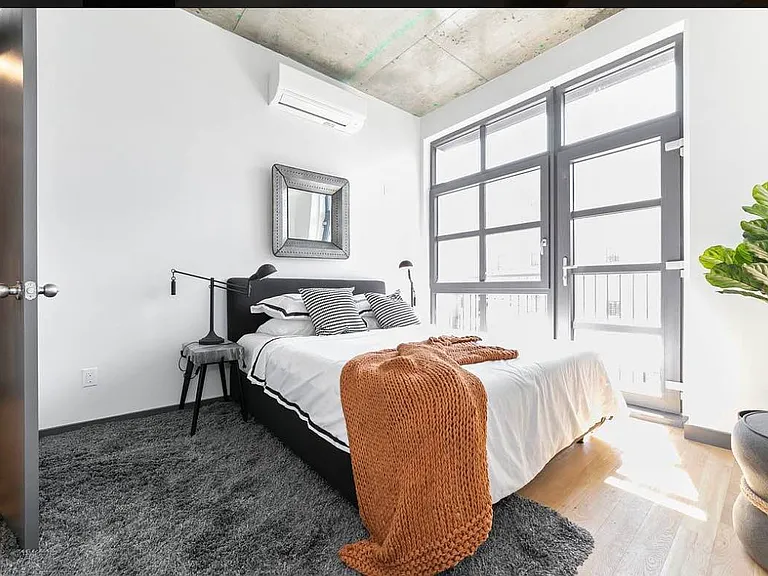 93 Linden St #E2 — Photo 3