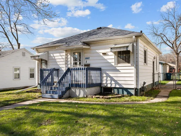 1662 W 37th St, Davenport, IA 52806