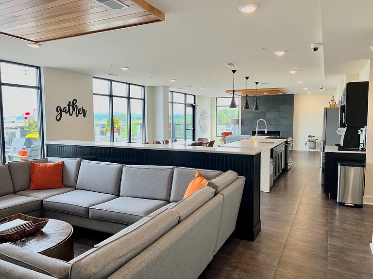 TC Lofts — Photo 3