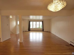 257 Warren Ave #257, Fort Lee, NJ 07024