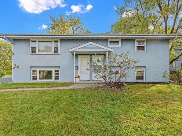 5361 6th St NE, Fridley, MN 55421