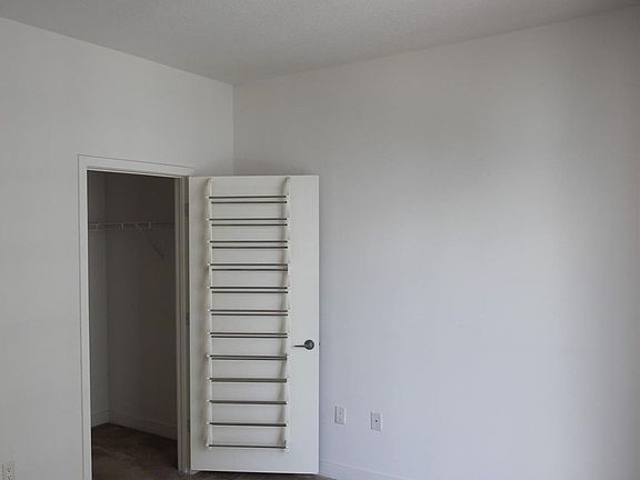 5th image of 1111 SW 1st Ave APT 2819