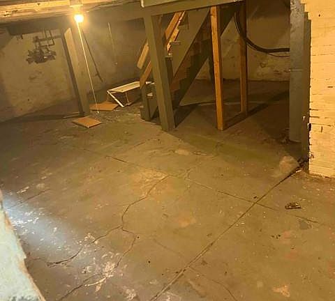 5th image of 4250 California Ave