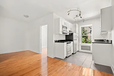 Rented by Cooper & Cooper Real Estate