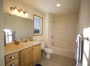 37 Waterview Dr, Duluth, MN 55810