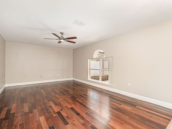 3rd image of 5277 Mansford Pl