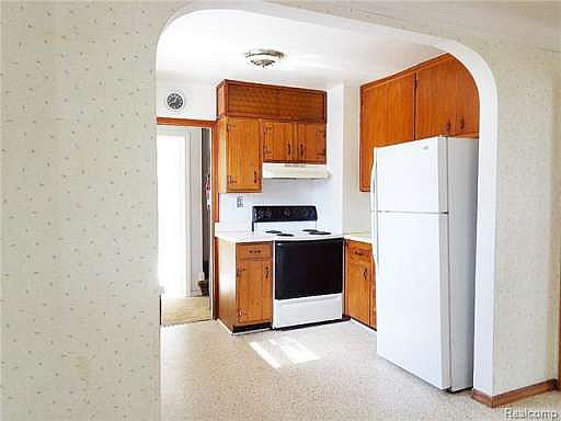 3rd image of 1110 Lindbergh St
