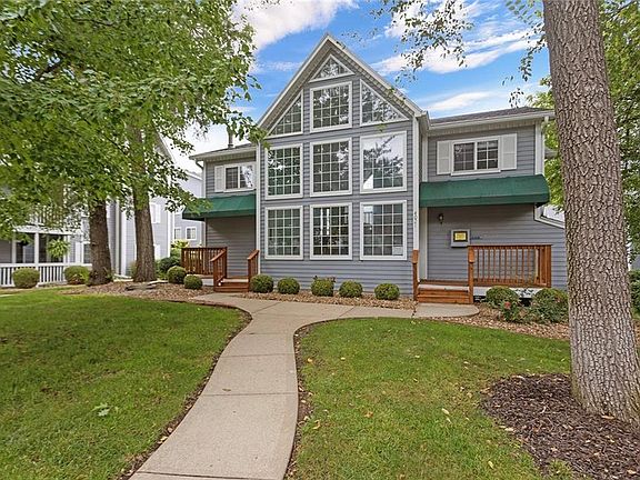2nd image of 4013 S Crysler Ave #19