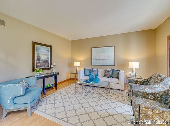 5th image of 836 Black Walnut Dr