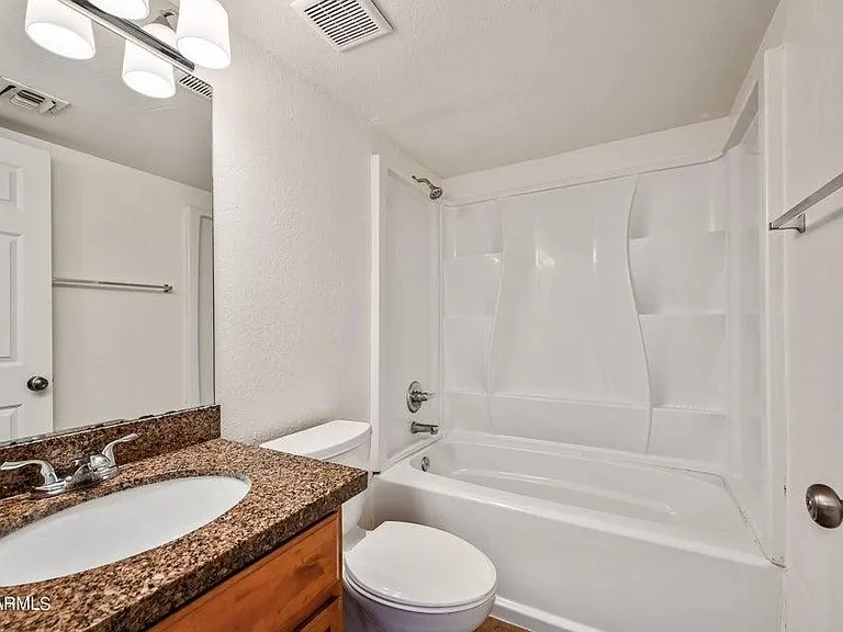 6166 E Glencove St #1 — Photo 8