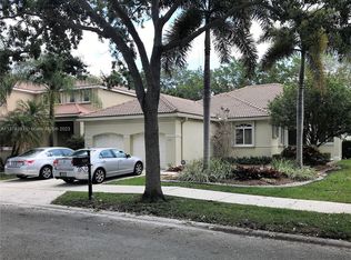1331 Camellia Cir, Weston, FL 33326
