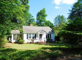 560 N Ridge St, Southern Pines, NC 28387