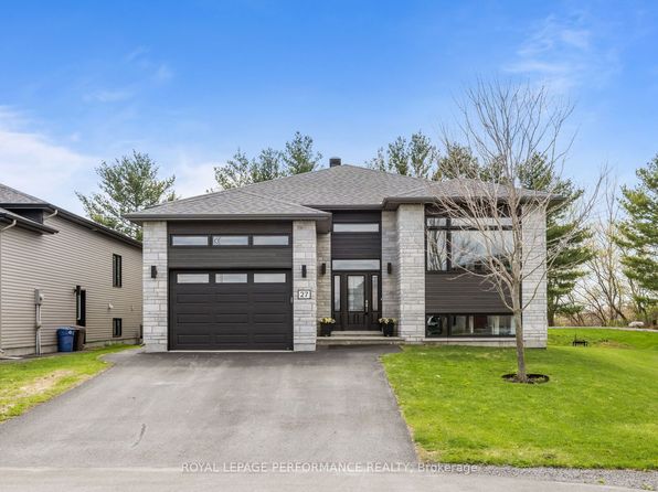 27 Richer St, North Stormont, ON K0A 1R0