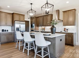1249 Stonegate Dr, Salisbury, NC 28147