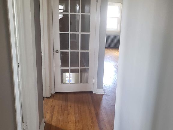 5th image of 6 Durham Ave Fl 2nd