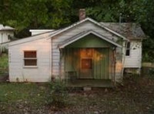 2610 Selzer Rd, Evansville, IN 47712